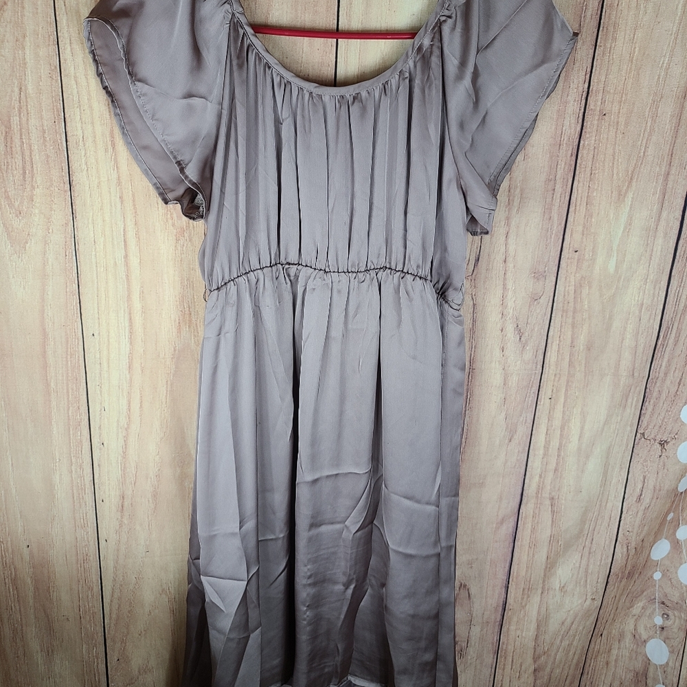 Emmelee Cute Taupe Elastic Waist Scoop Neck Dress